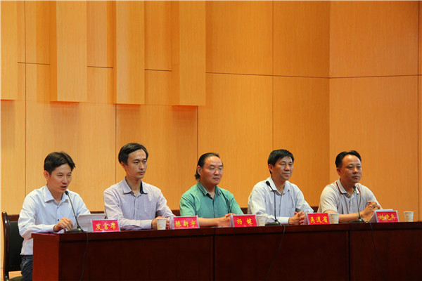 2016092215314544.jpg 买球的app官网隆重召开2016级开学典礼暨新生入学教育启动仪式