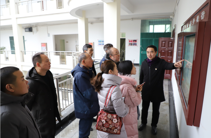 岭南师范学院买球的app排行榜前十名推荐党政领导班子一行来买球的app官网考察交流