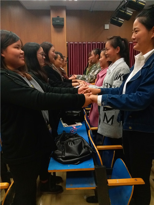 2016102509102651.jpg 买球的app官网开展大学生心理健康主题班会活动