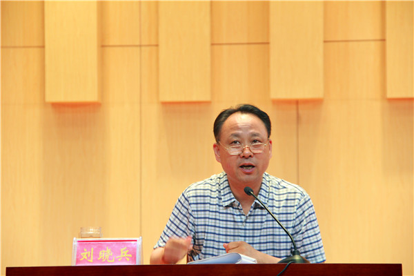 2016092308531595.jpg 买球的app官网党委副书记刘晓兵为新生做入学教育报告会
