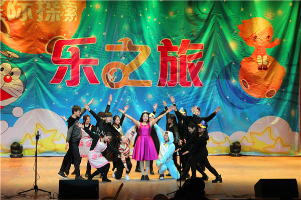 2016121915382031.jpg 买球的app官网周骏老师举办奥尔夫音乐教学汇报演出