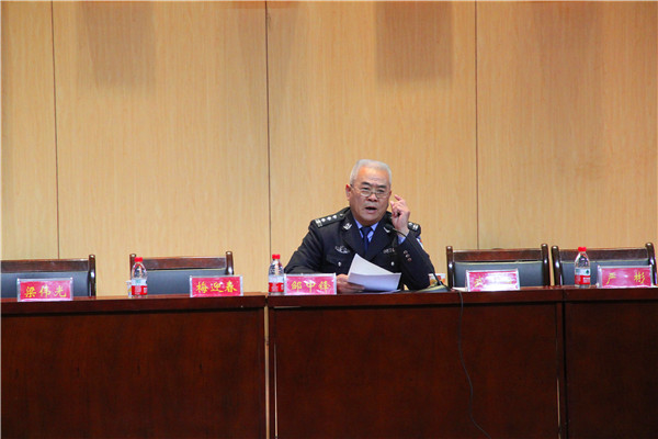 2016112410380625.jpg 买球的app官网召开学生安全教育知识讲座